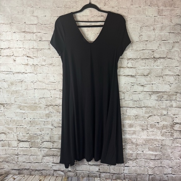 Torrid Women's Size 00 Mini Trapeze Dress Black Medium Short Sleeve Casual M - Picture 7 of 8